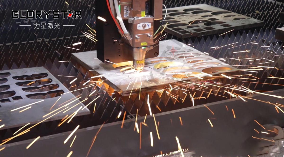 激光加工技術(shù)在電子行業(yè)的應(yīng)用解決方案 激光加工技術(shù)在電子行業(yè)的應(yīng)用解決方案