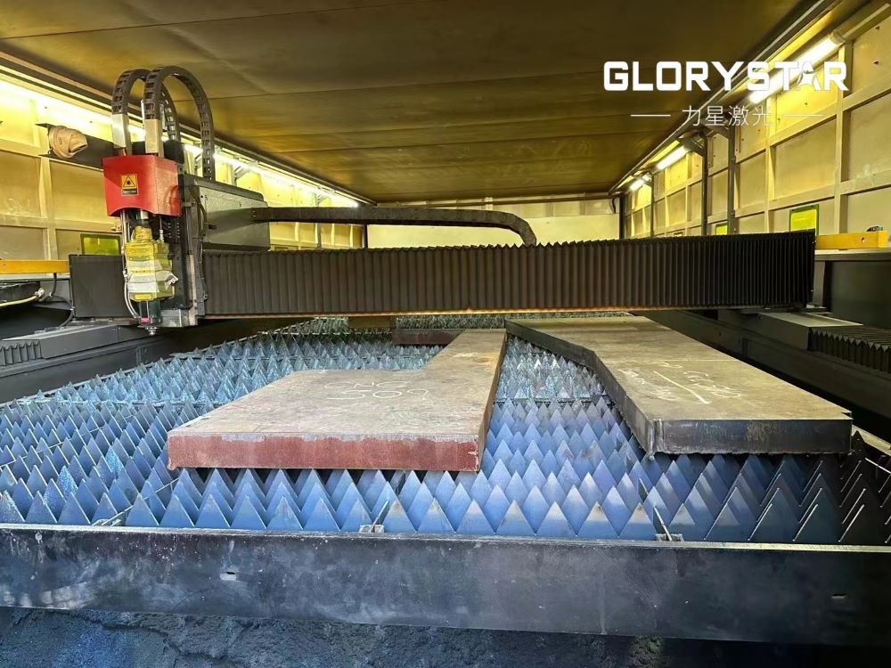 激光切割原理:科學與技術的完美結合 激光切割原理:科學與技術的完美結合