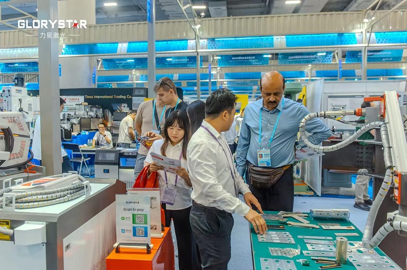 秋季廣交會(huì)現(xiàn)場首日流量爆滿!力星激光科技盛宴攬獲海內(nèi)外友人一致好評(píng)! 秋季廣交會(huì)現(xiàn)場首日流量爆滿!力星激光科技盛宴攬獲海內(nèi)外友人一致好評(píng)!