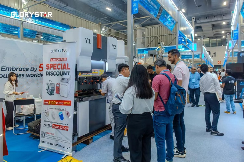 秋季廣交會(huì)現(xiàn)場首日流量爆滿!力星激光科技盛宴攬獲海內(nèi)外友人一致好評(píng)! 秋季廣交會(huì)現(xiàn)場首日流量爆滿!力星激光科技盛宴攬獲海內(nèi)外友人一致好評(píng)!