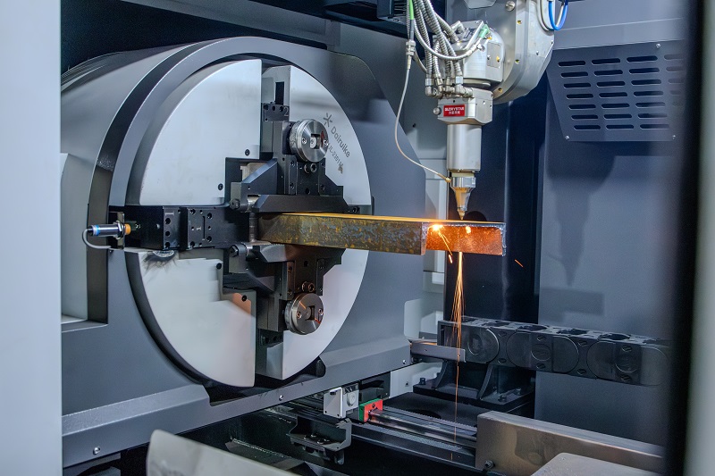 重型管材激光切管機1.jpg 重型管材激光切管機1.jpg