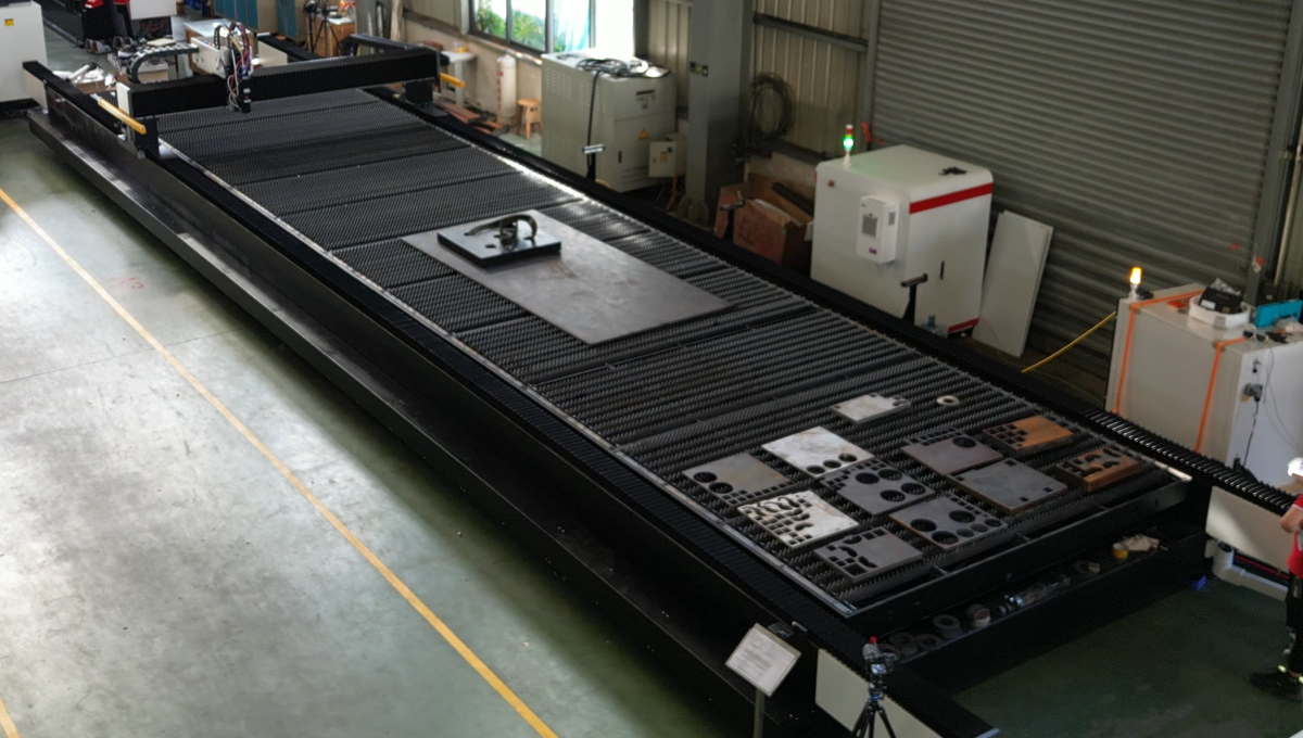 20000瓦激光切割機(jī)45毫米碳鋼整板加工工藝